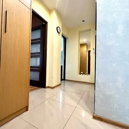 Comfort 2 65m2 华沙